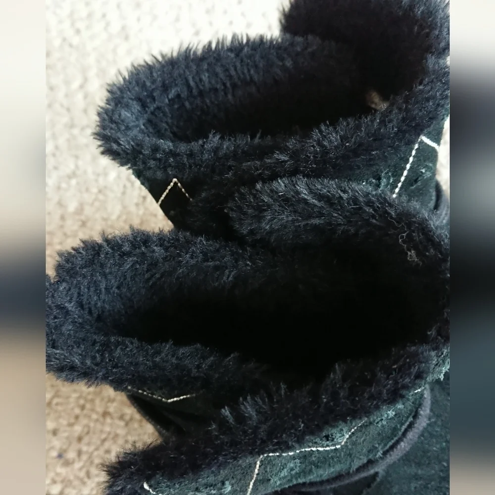 Jack Rogers Vera Suede Pom Pom Boots in black size 7